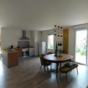 Hébergement de vacances Dependance A La Campagne Cosy Et Calme, Teulat